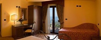 Agostiniana Hotel Santa Teresa Di Riva Exteriér fotografie